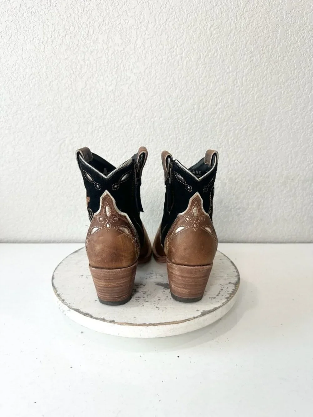 Lane RODEO HOUSTON Cowboy Booties Brown Western Snip Toe Short Boots Women 8.5 - Picture 3 of 13